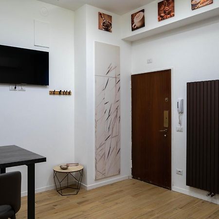 L Arche Comfort & Relax Brown Home Di Via Varesina Milano Exterior foto