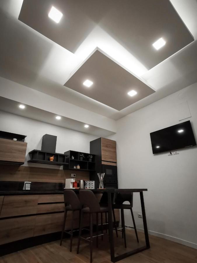 L Arche Comfort & Relax Brown Home Di Via Varesina Milano Exterior foto
