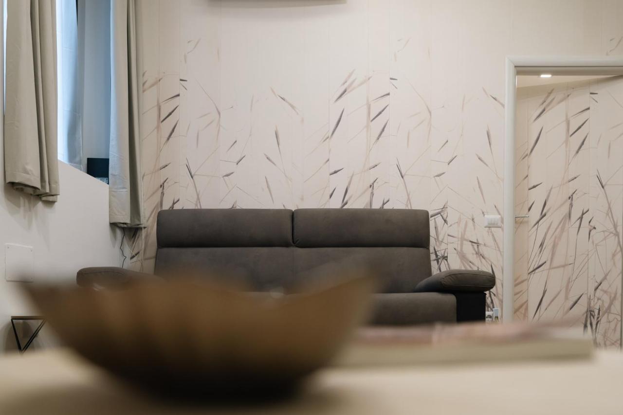 L Arche Comfort & Relax Brown Home Di Via Varesina Milano Exterior foto